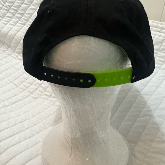 The Disney Muffet Kermit the Frog Hat - Picture 6 of 6